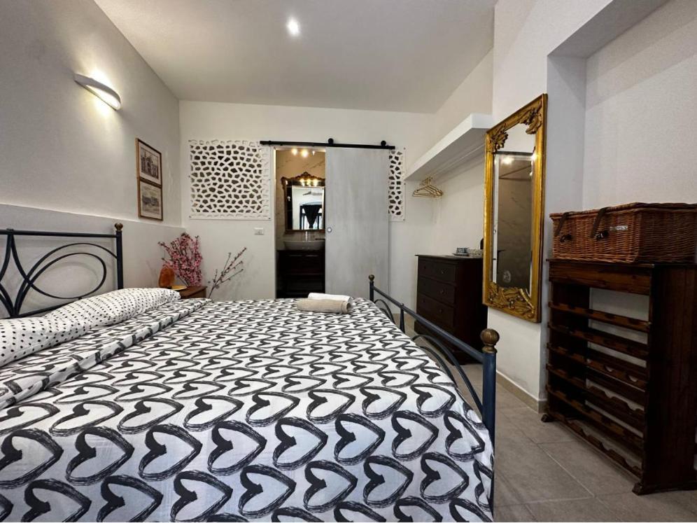 Enchanting Room In Bari Old Town Exterior foto